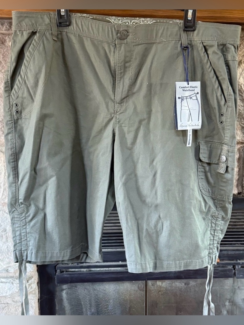 Women’s Olive Cargo Shorts